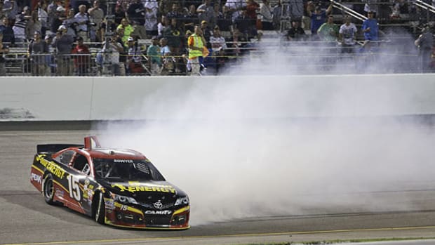 131119083356-clint-bowyer-single-image-cut.jpg